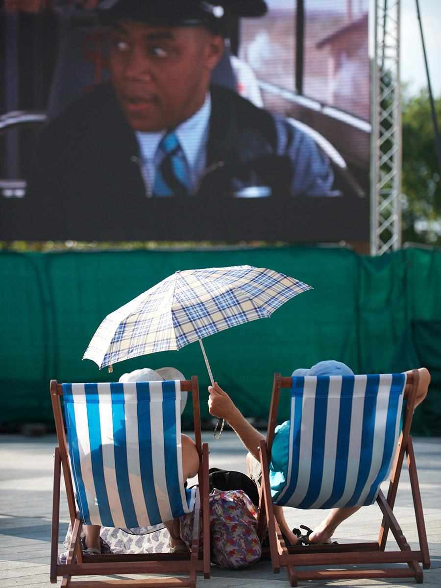 St William, The Arches, Local Area