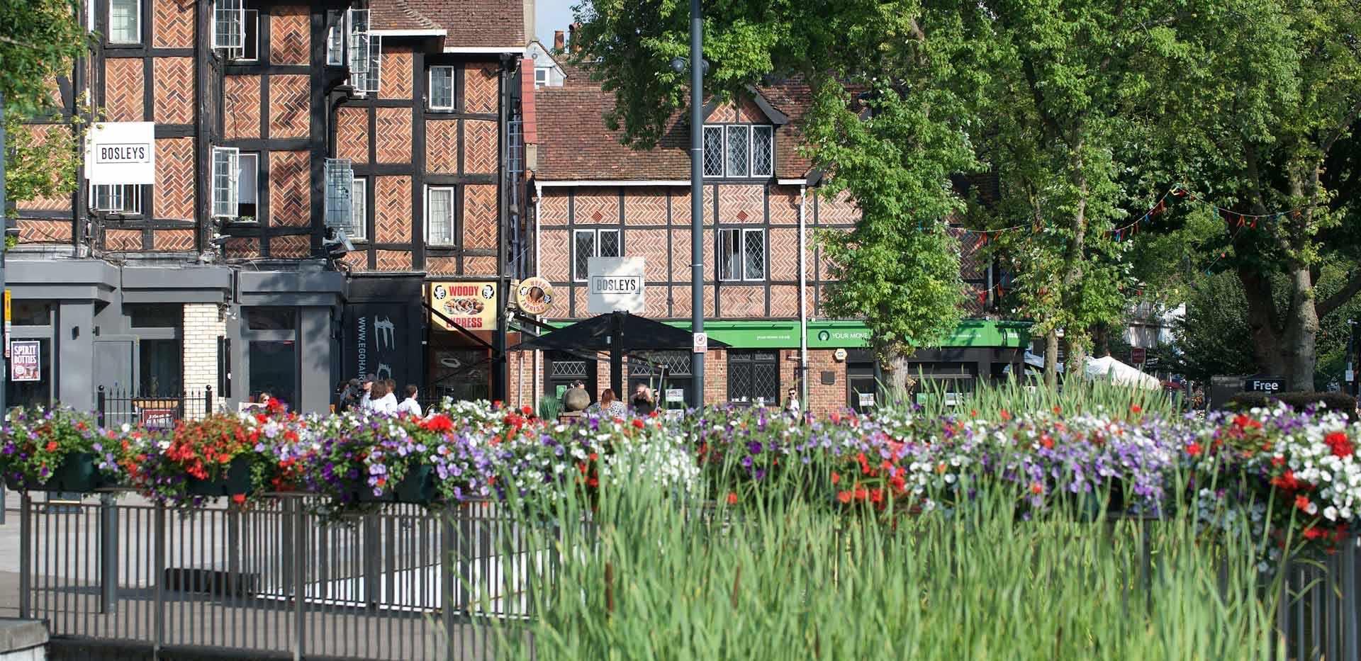 St William, The Arches, Local Area