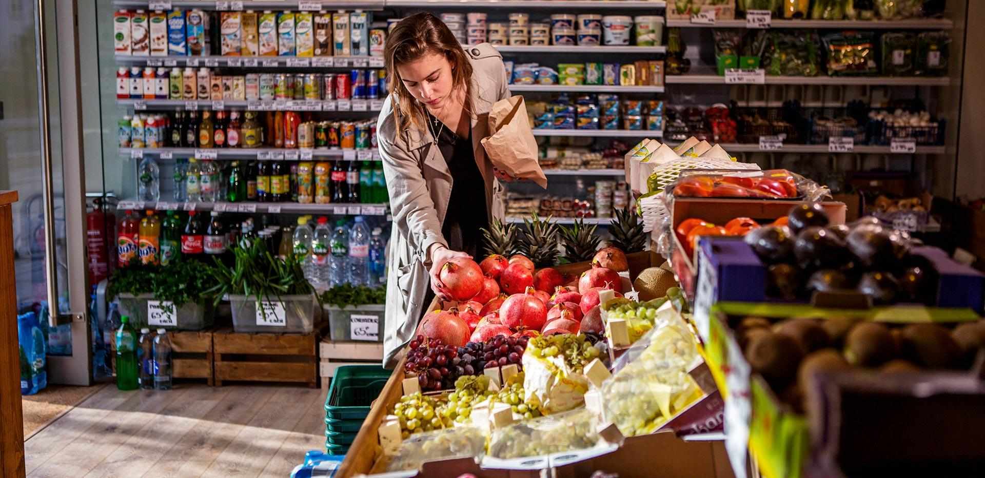 Berkeley, Woodberry Down, Local Area