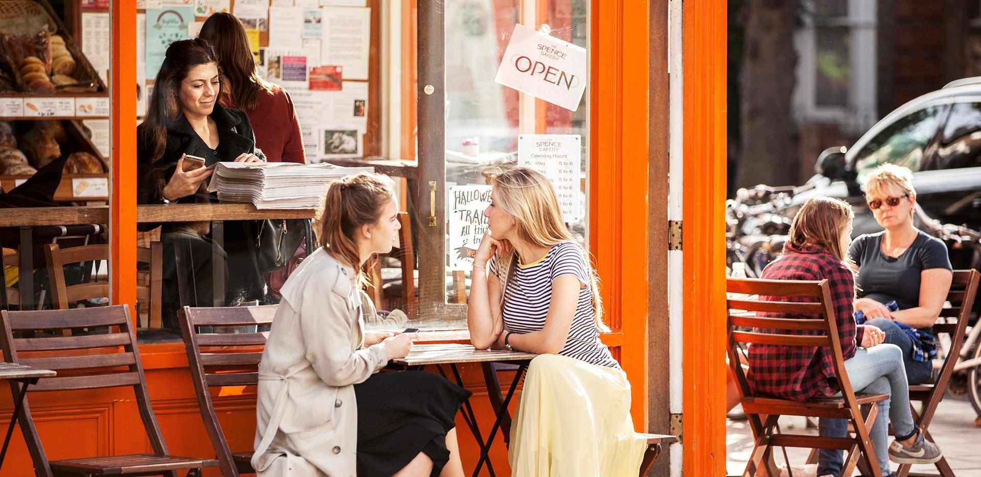 Berkeley, Woodberry Down, Local Area