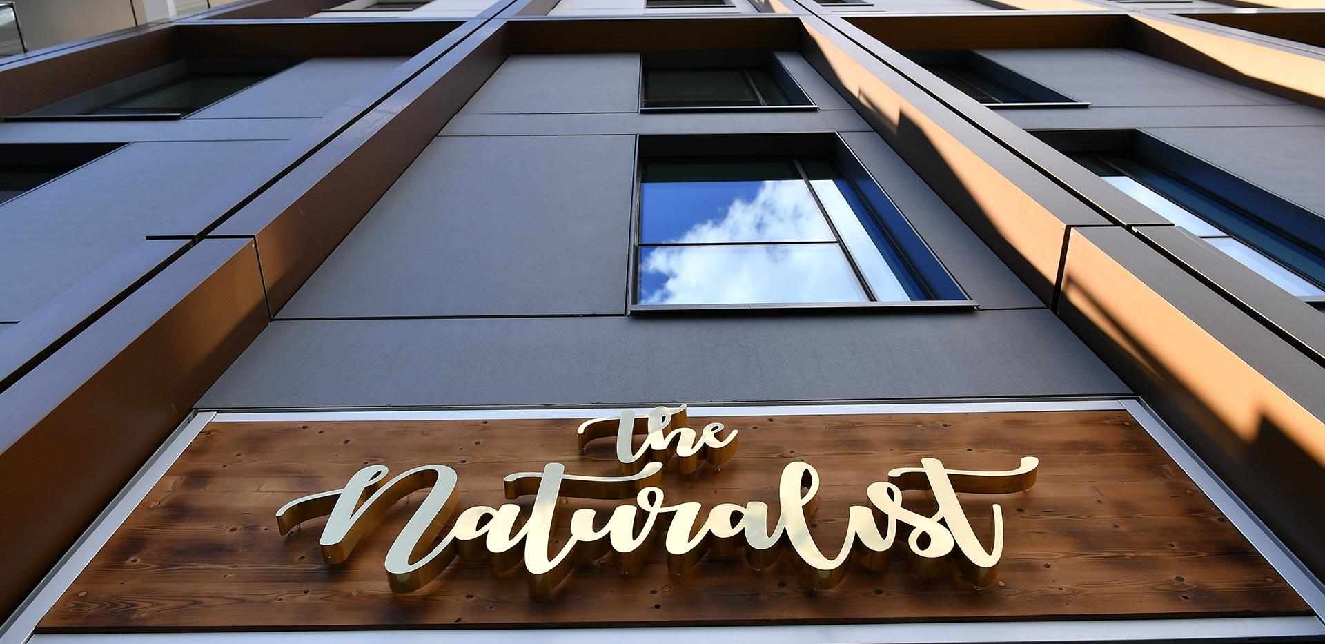 Berkeley, Woodberry Down, Local Area