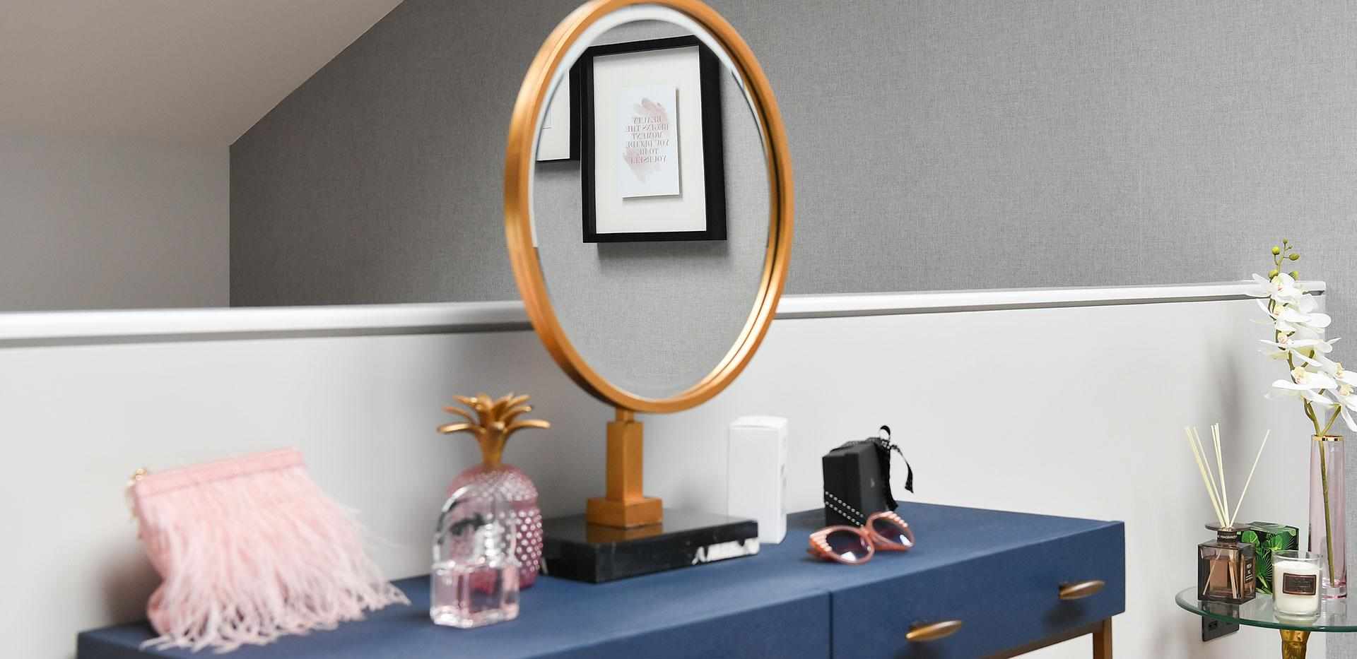 St James, Campsbourne Well, Interior Image, Dressing Table