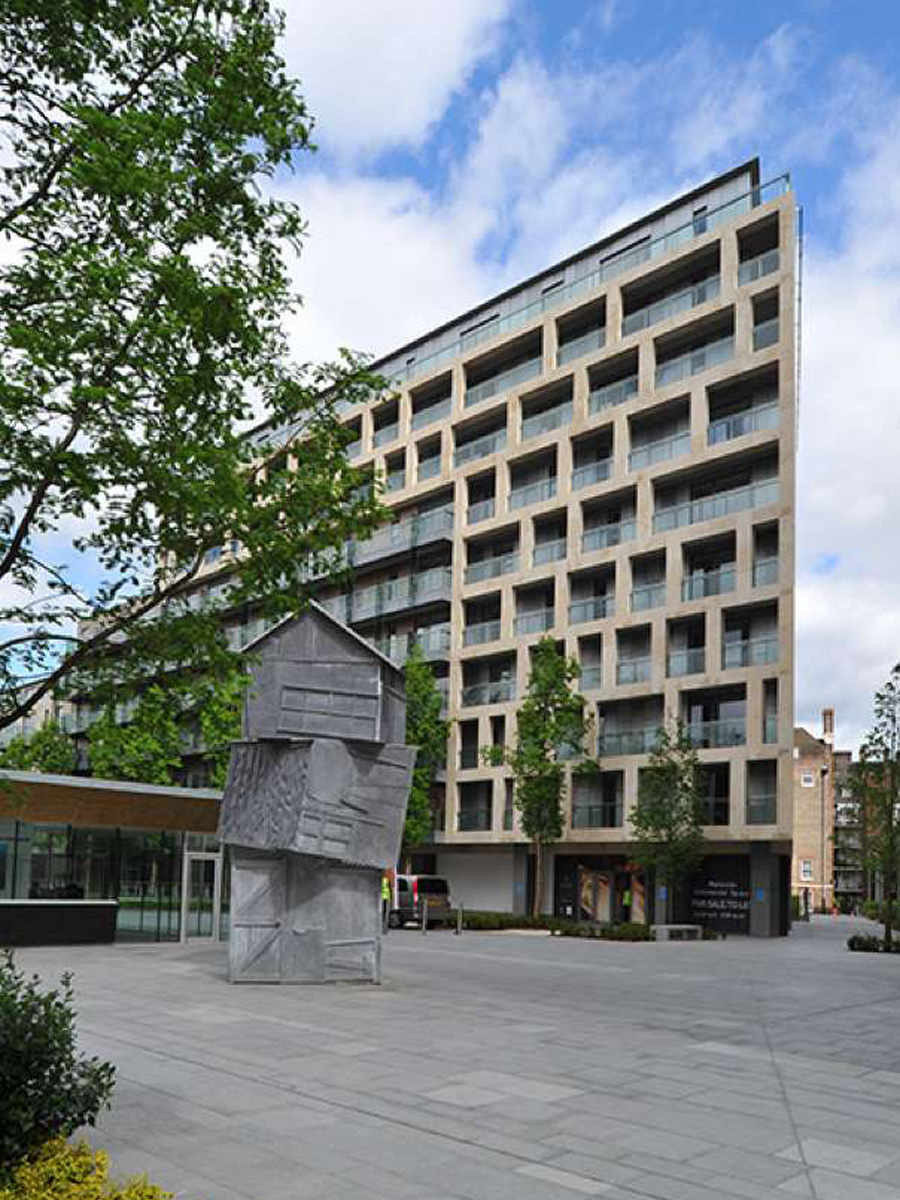 St James, Moore House, Exterior