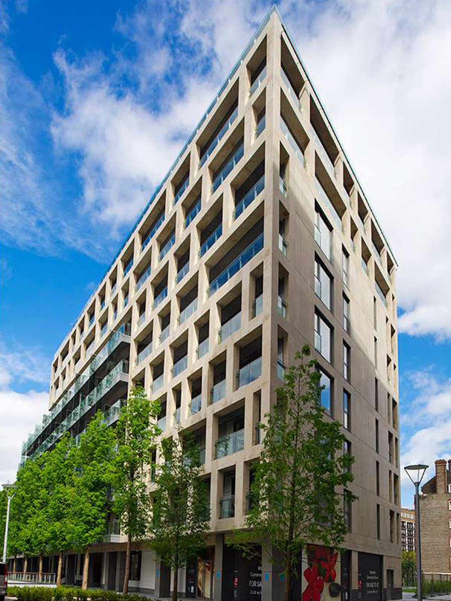 St James, Moore House, Exterior