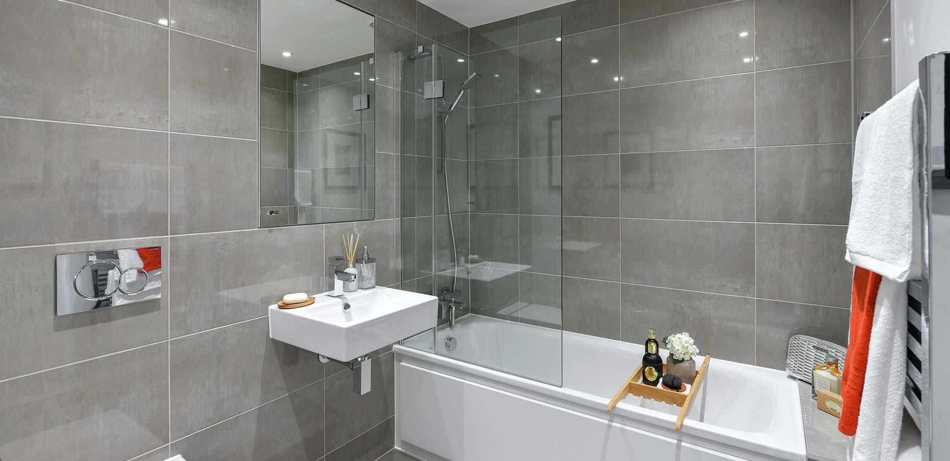 Berkeley, Holborough Lakes, The Waterview, Show Apartment, Bathroom