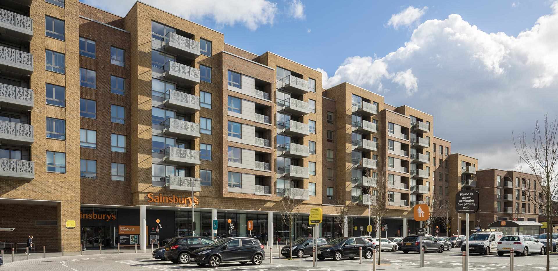 St James, Campsbourne Well, Exterior