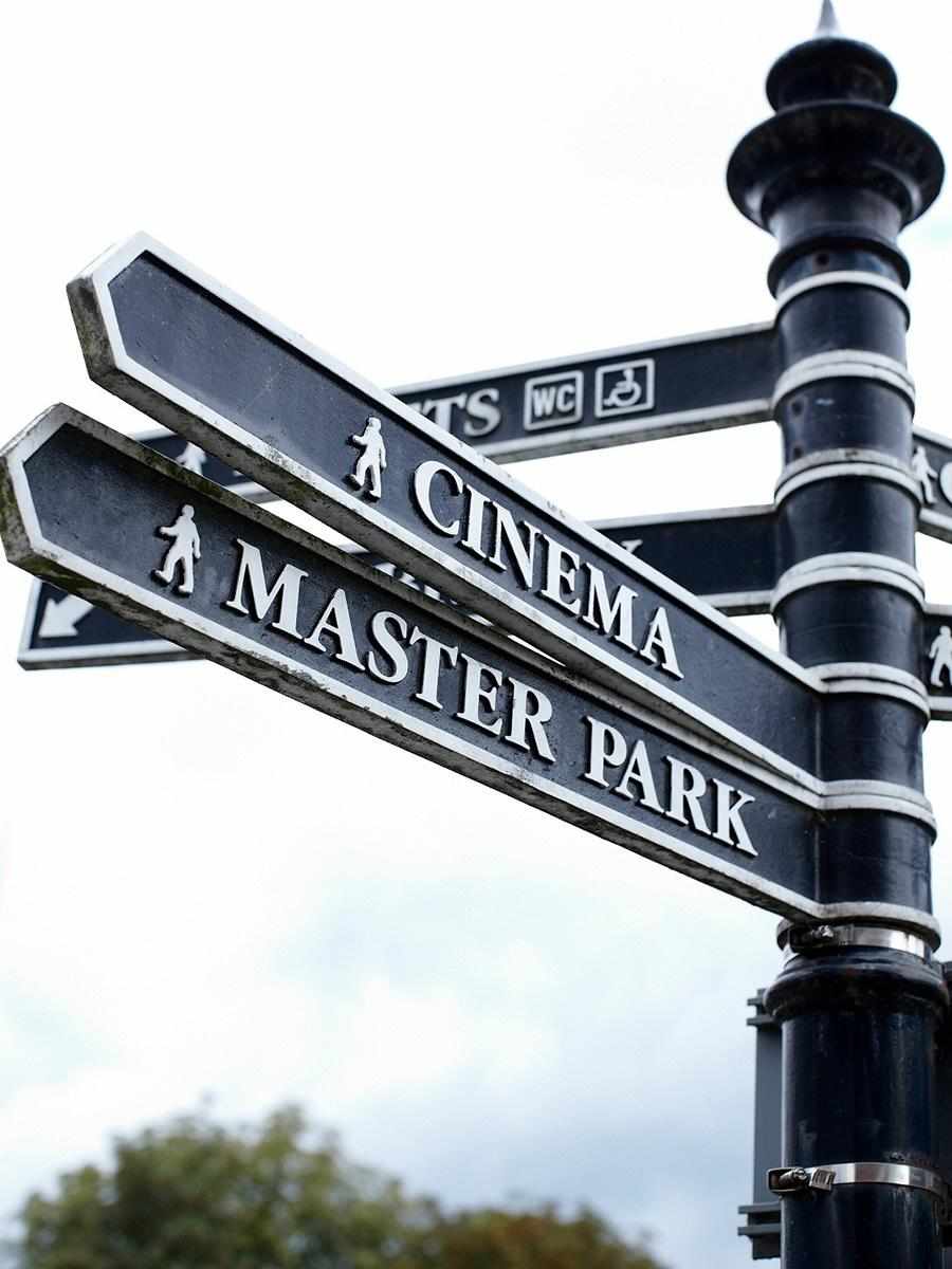 St William, Courtyard Gardens, Local Area