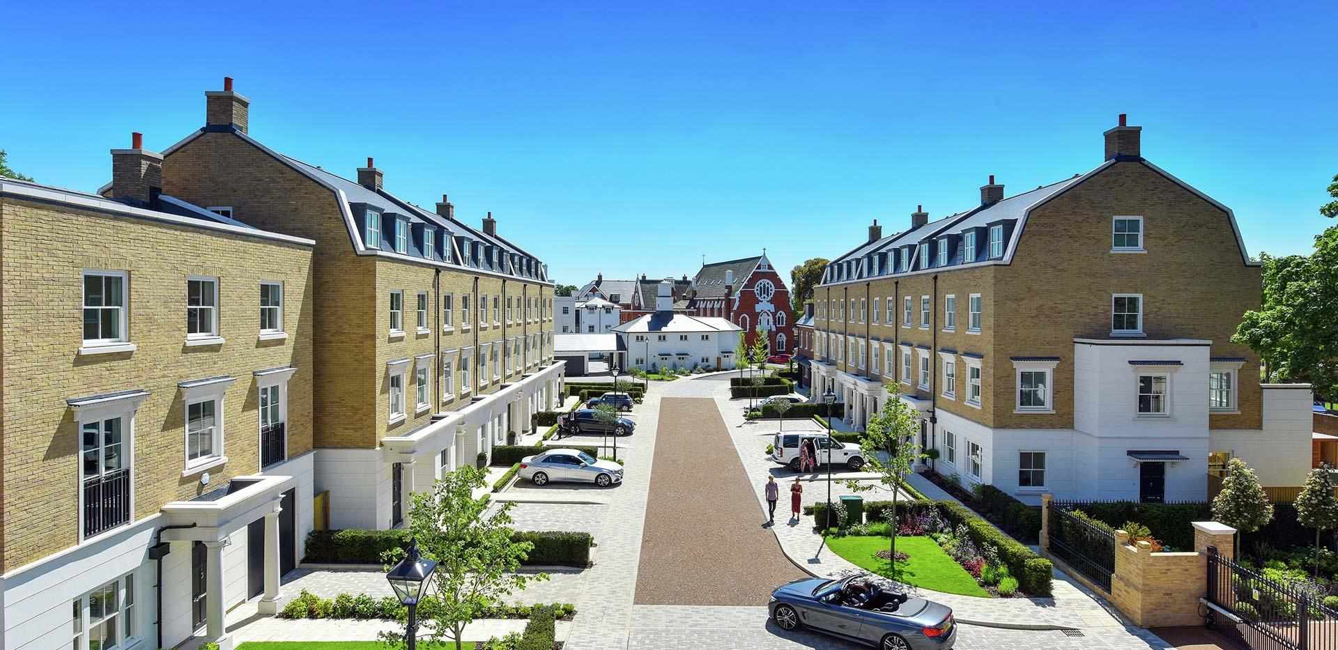 St James, Fitzroy Gate, Exterior