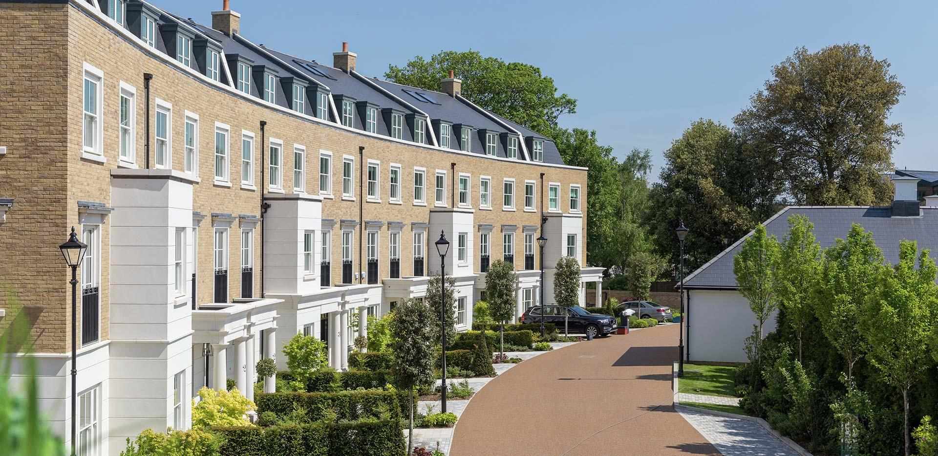 St James, Fitzroy Gate, House 32