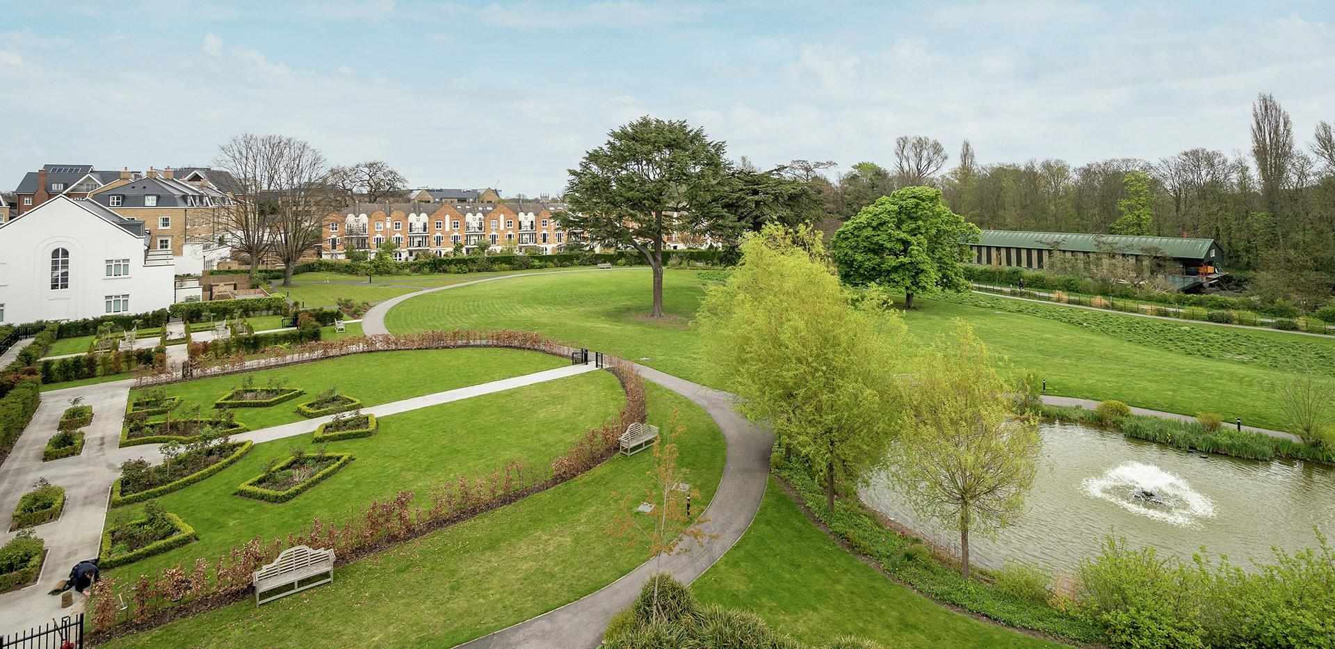 St James, Fitzroy Gate, House 32