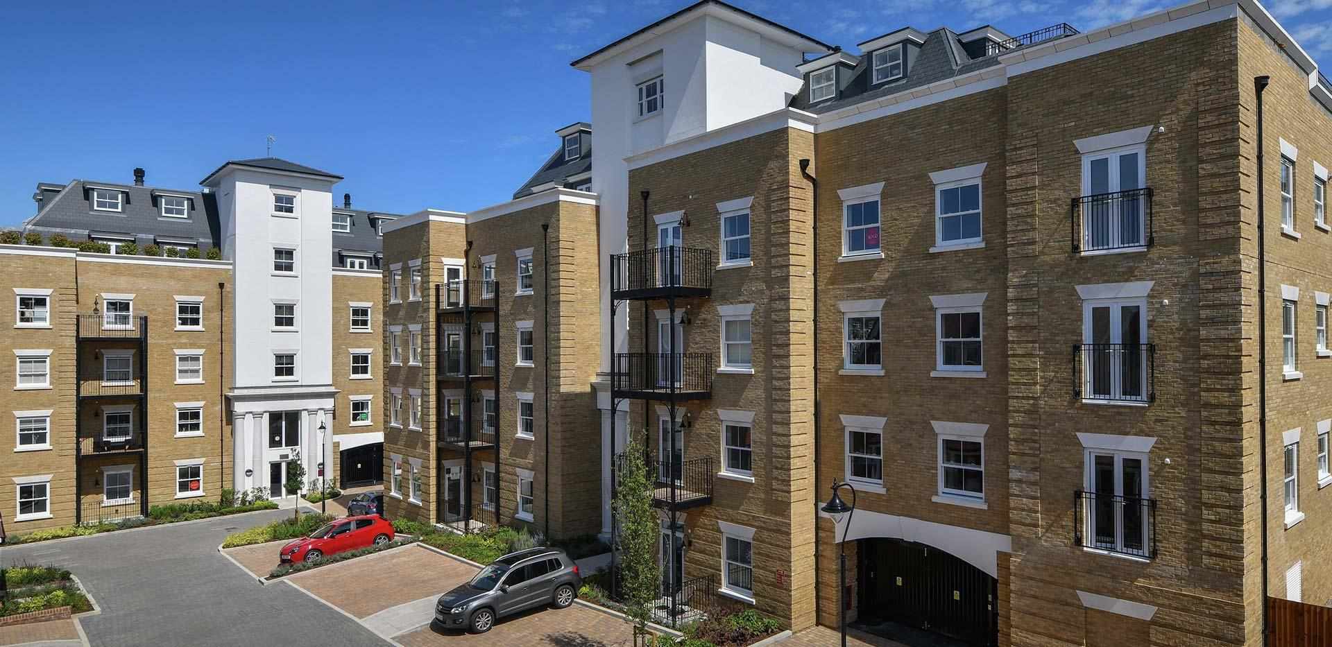 Berkeley, Royal Wells Park, Apartments, Exterior