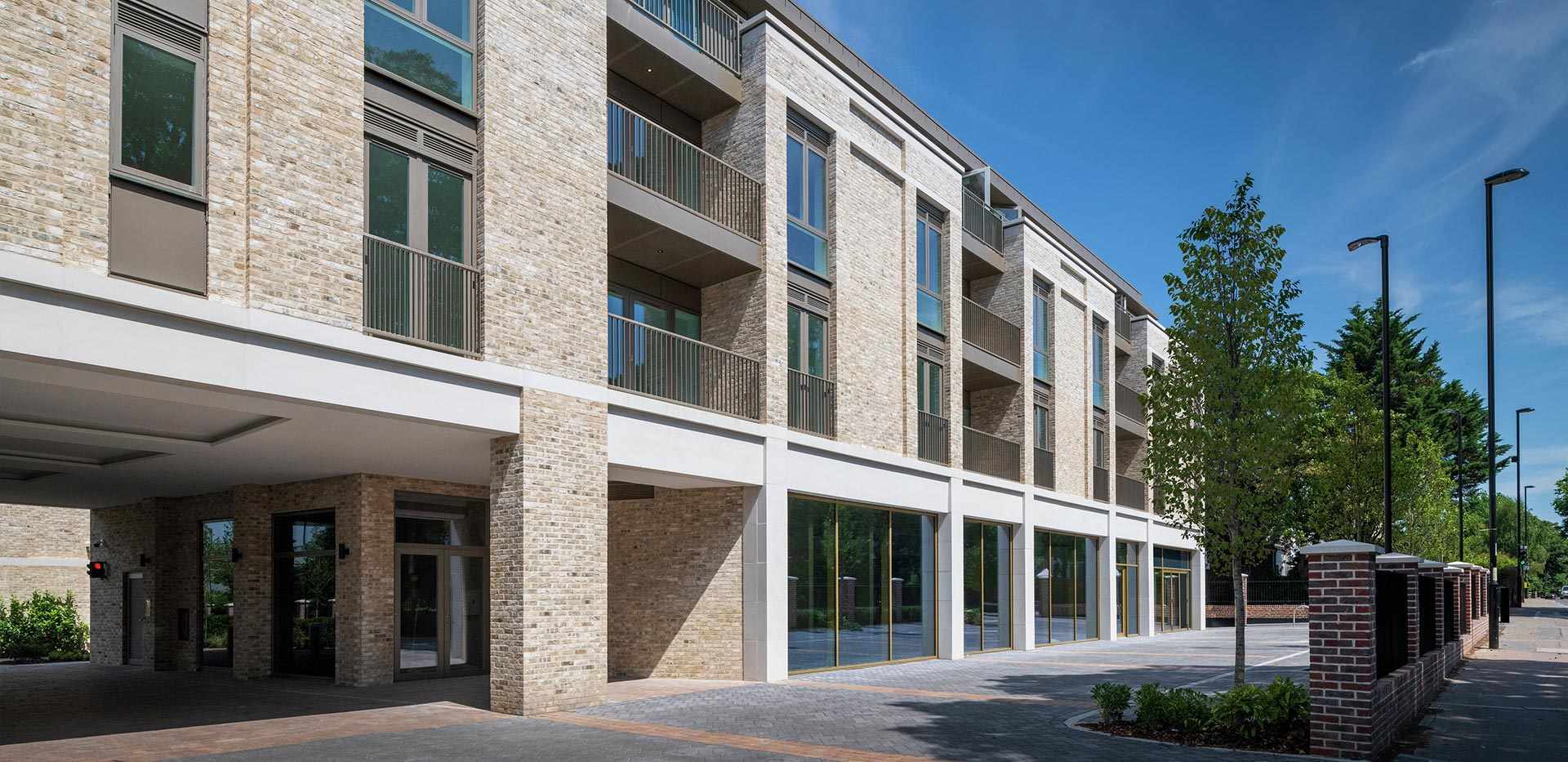 Berkeley, Forbury, Exterior