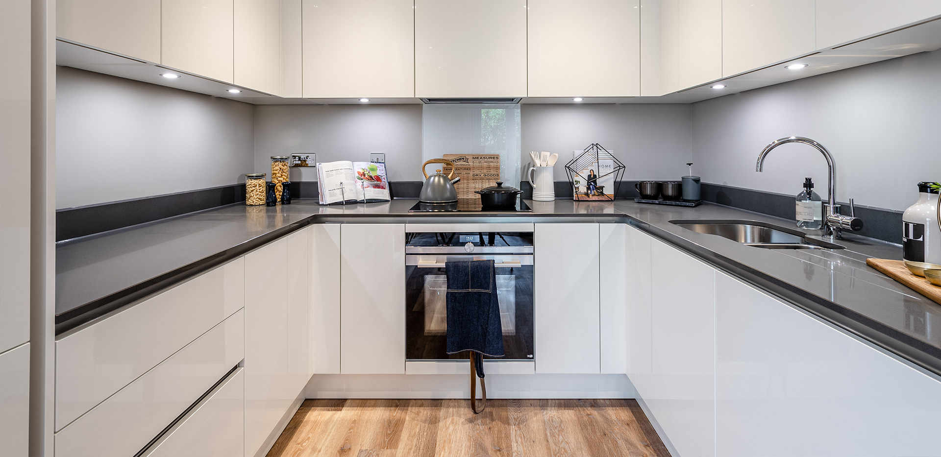 St William, Fairwood Place, Kitchen