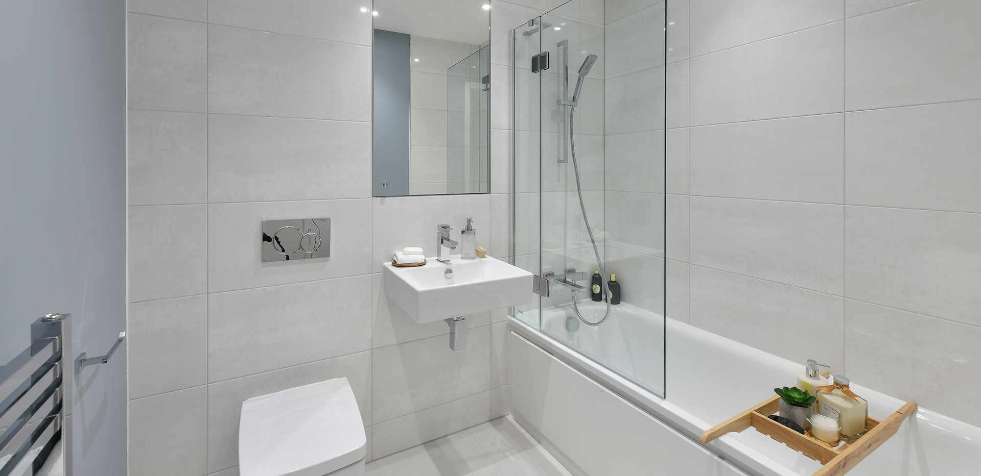 Berkeley, Holborough Lakes,  Bathroom