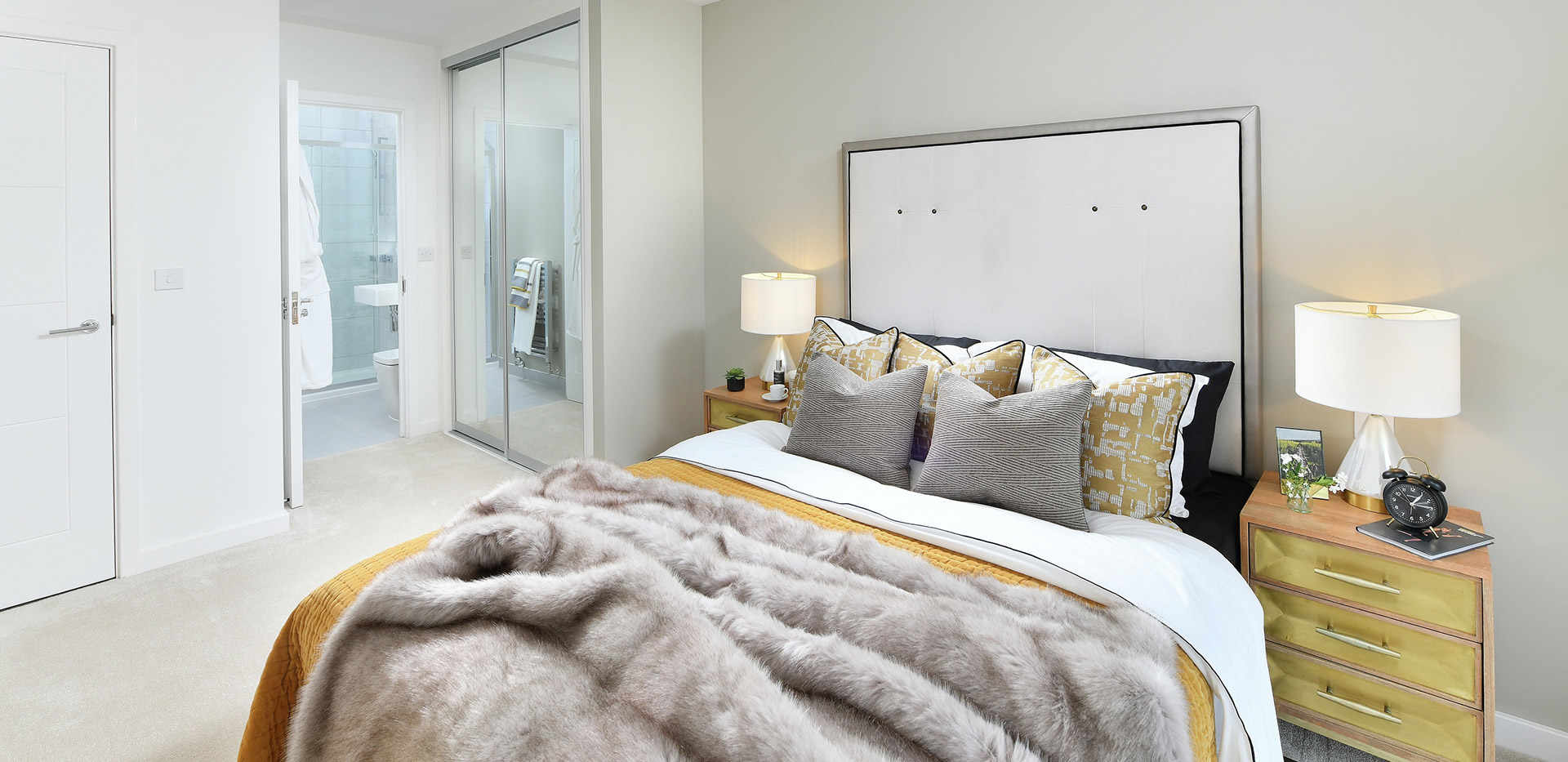 Berkeley, Holborough Lakes,  Bedroom