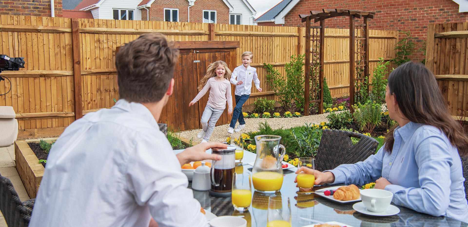 Berkeley, Holborough Lakes, Lifestyle