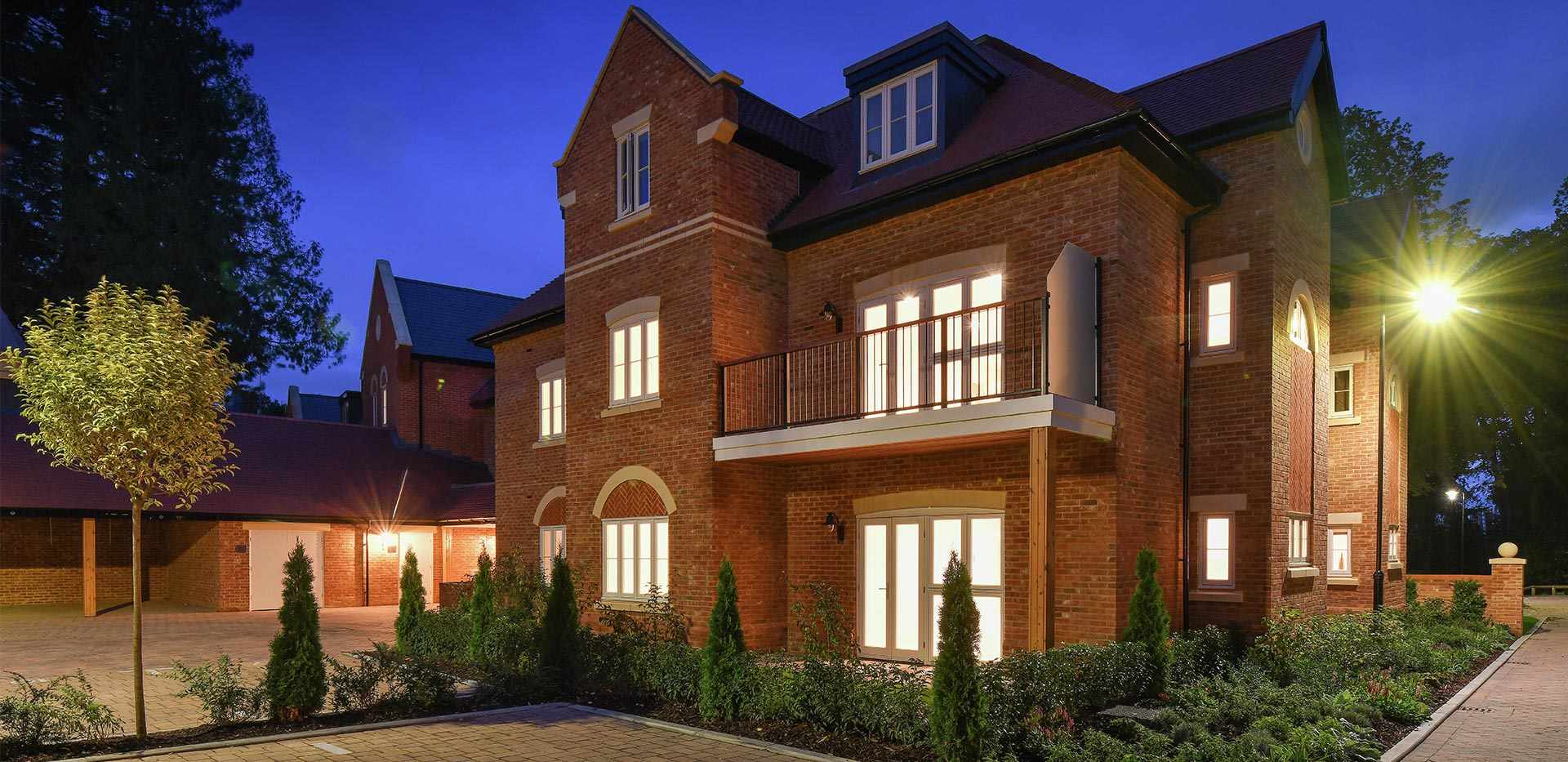 Berkeley, Brompton Gardens, The Brackens, Brackens Exterior