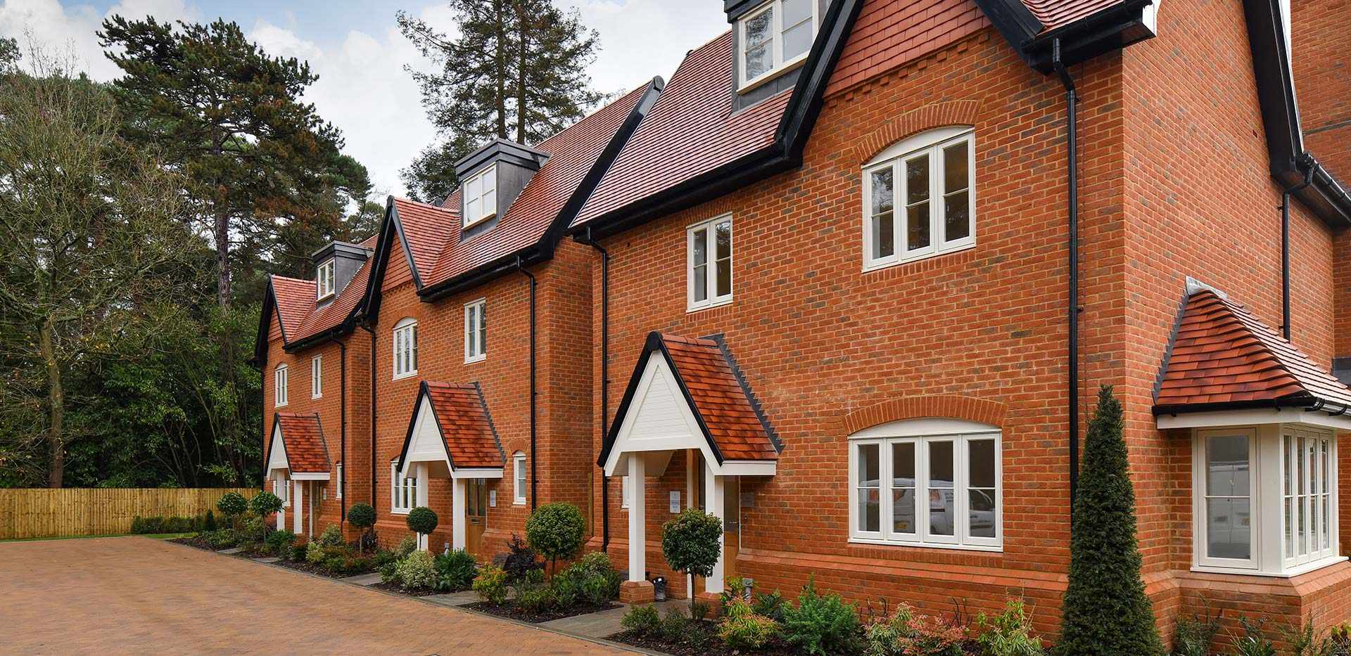 Berkeley, Brompton Gardens, The Brackens, Brackens Exterior