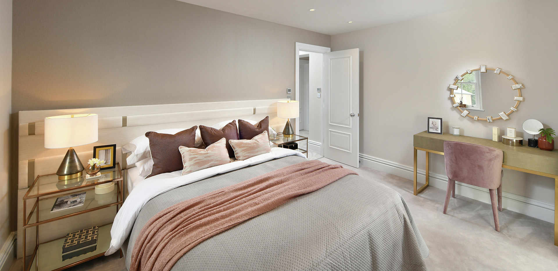 Berkeley, Richmond Chase, Apartment Interior, Bedroom