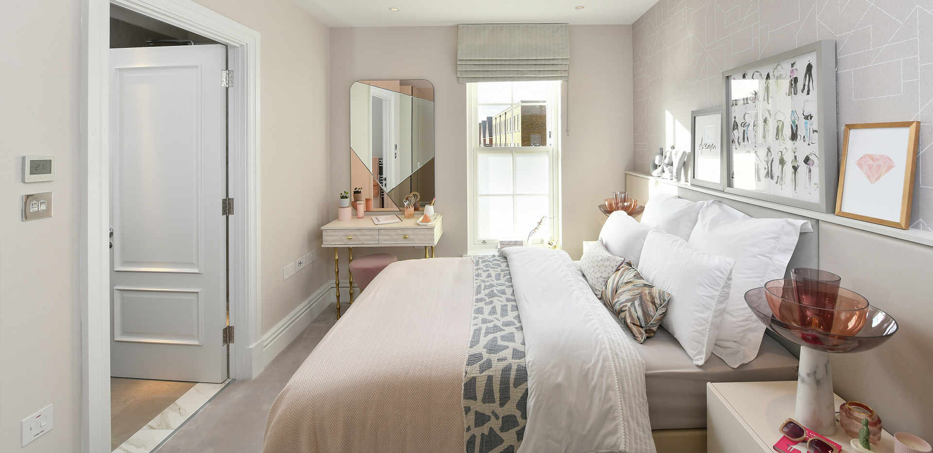 Berkeley, Richmond Chase, Apartment Interior, Bedroom