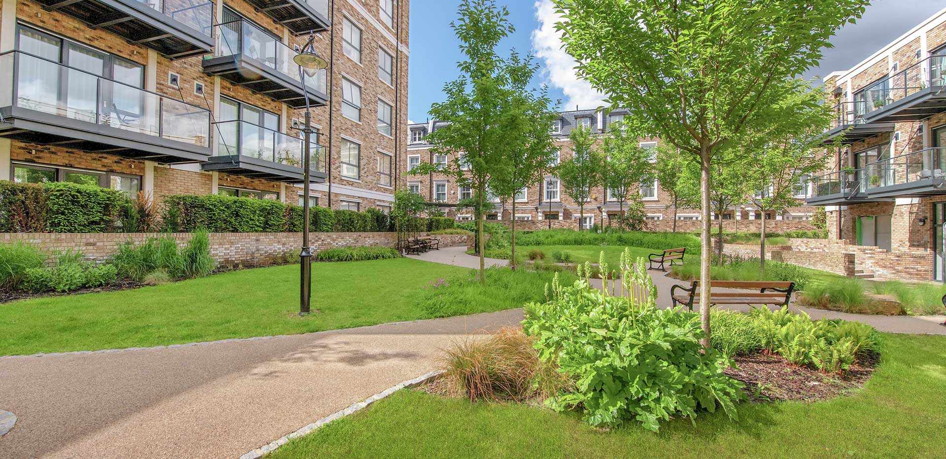 Berkeley, Chiswick Gate, Exterior