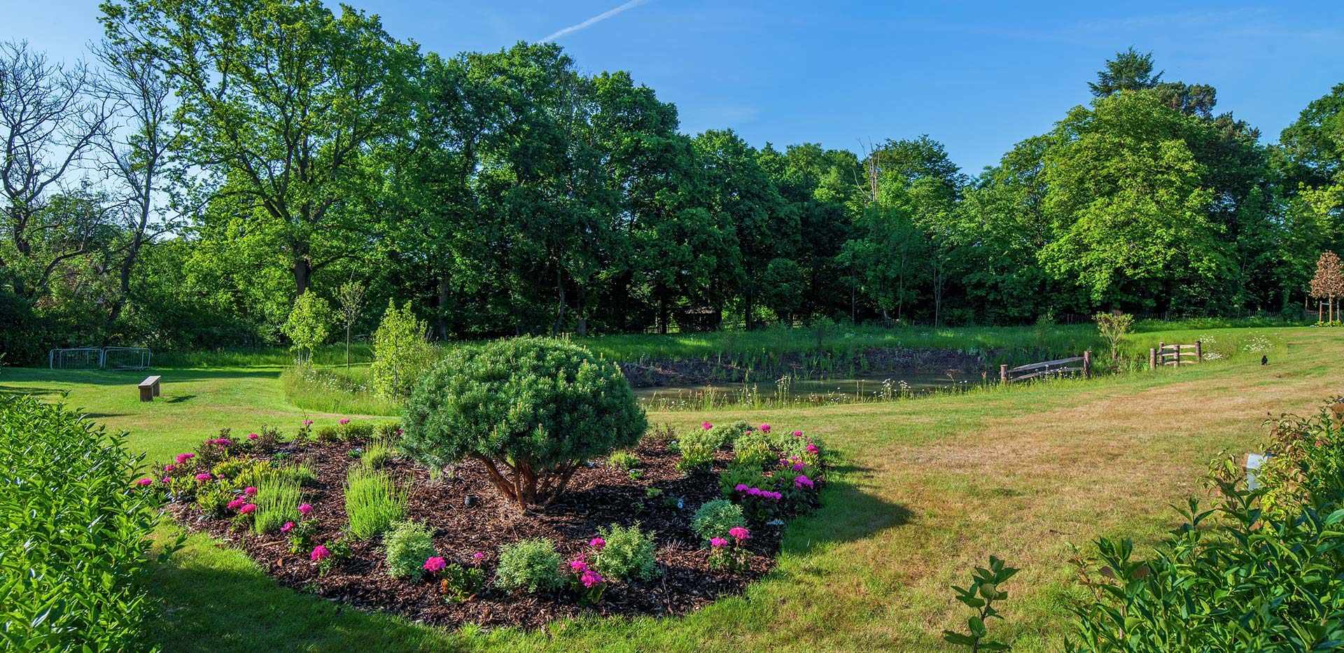 Berkeley, Barleycroft, Exterior