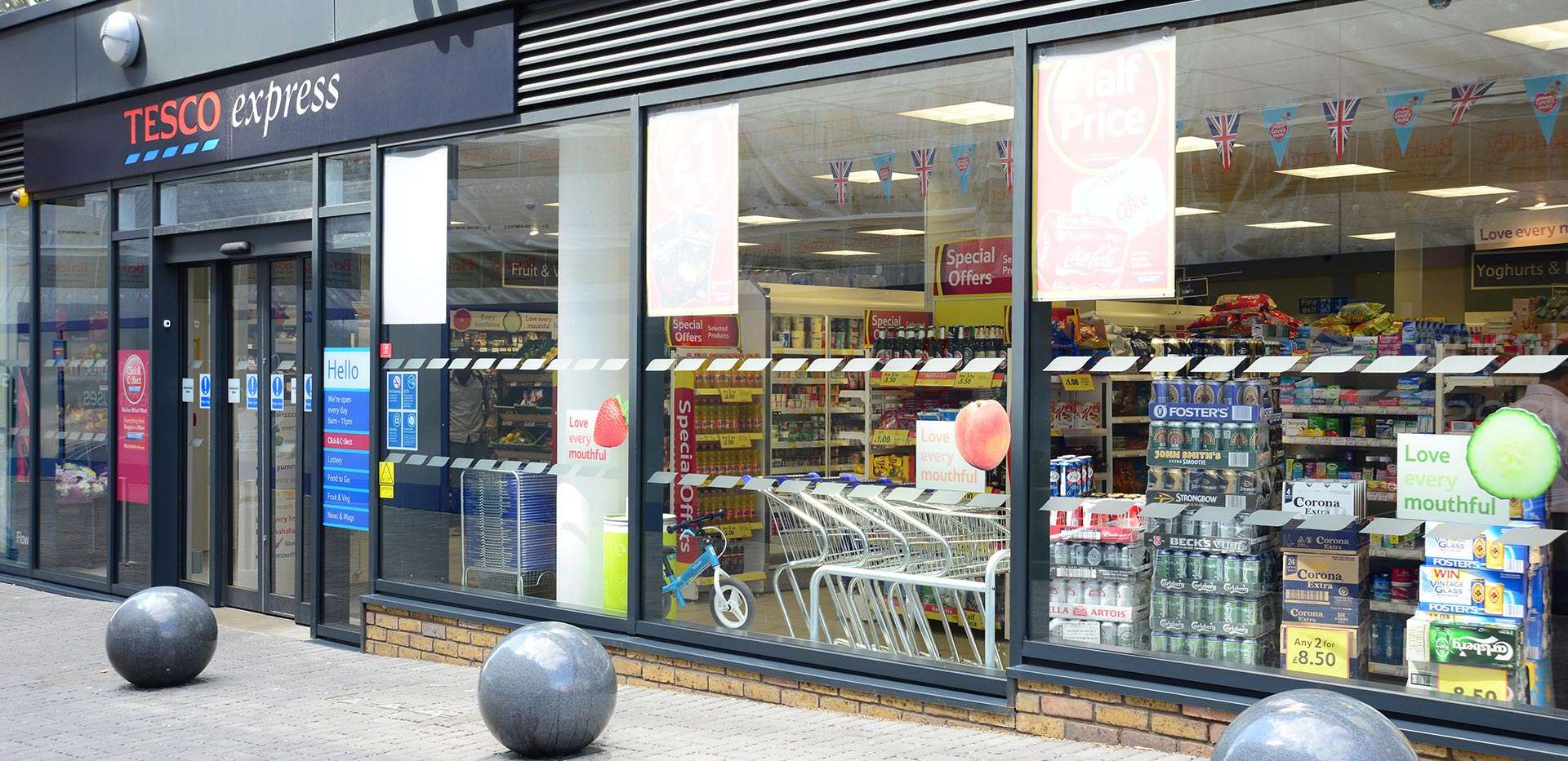 Berkeley, Marine Wharf, Local Area, Onsite Facilities, Tesco