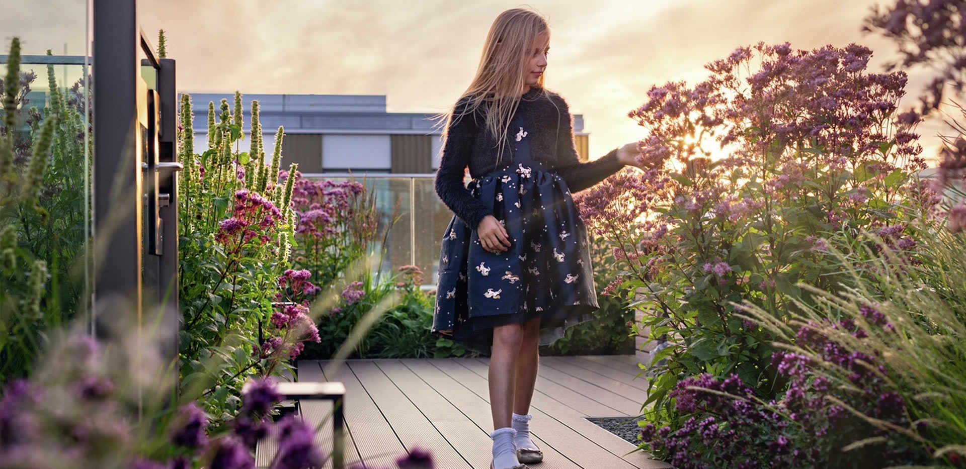 St William, Prince of Wales Drive, Lifestyle