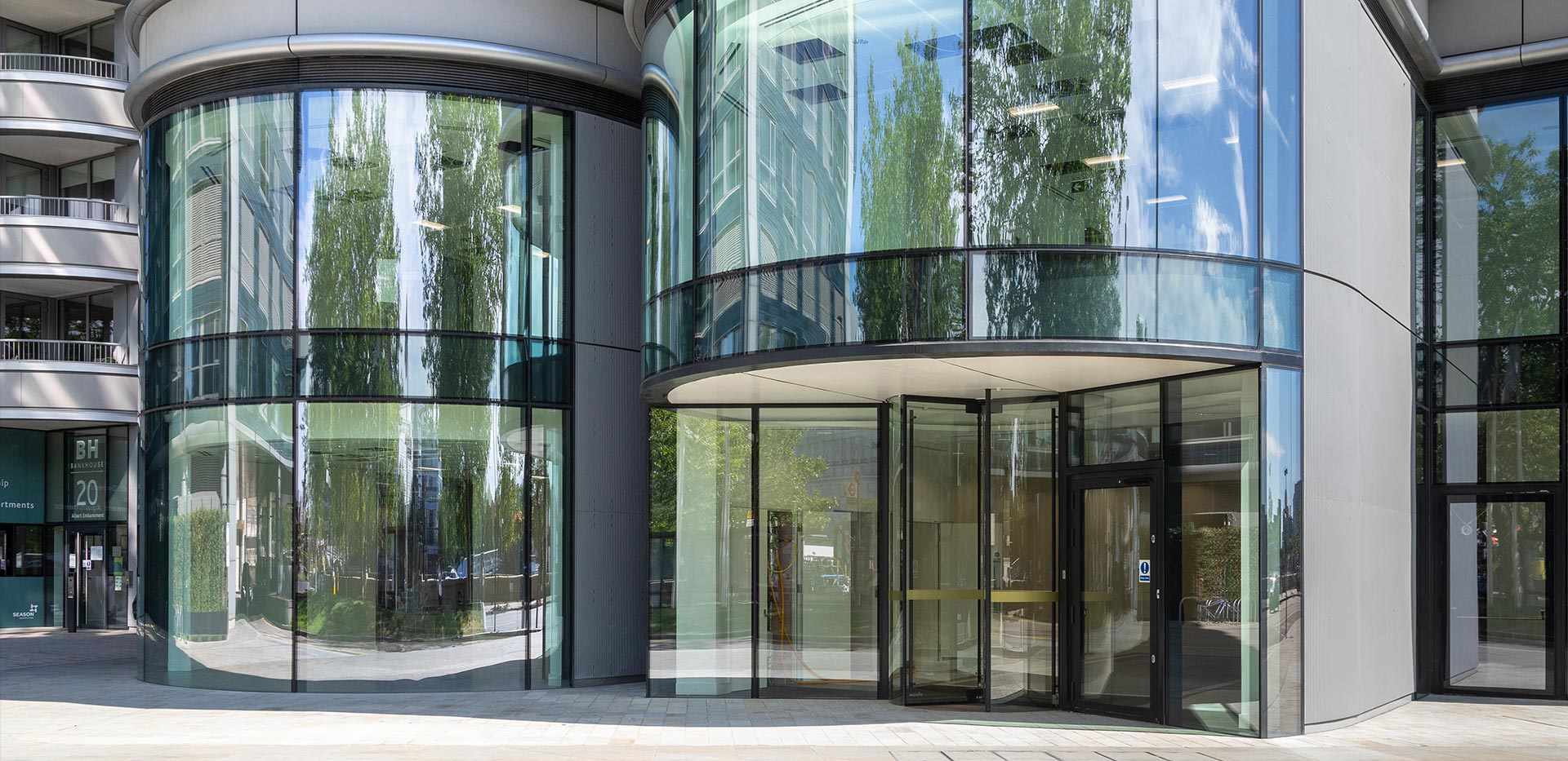 St James, The Corniche, Commercial Units