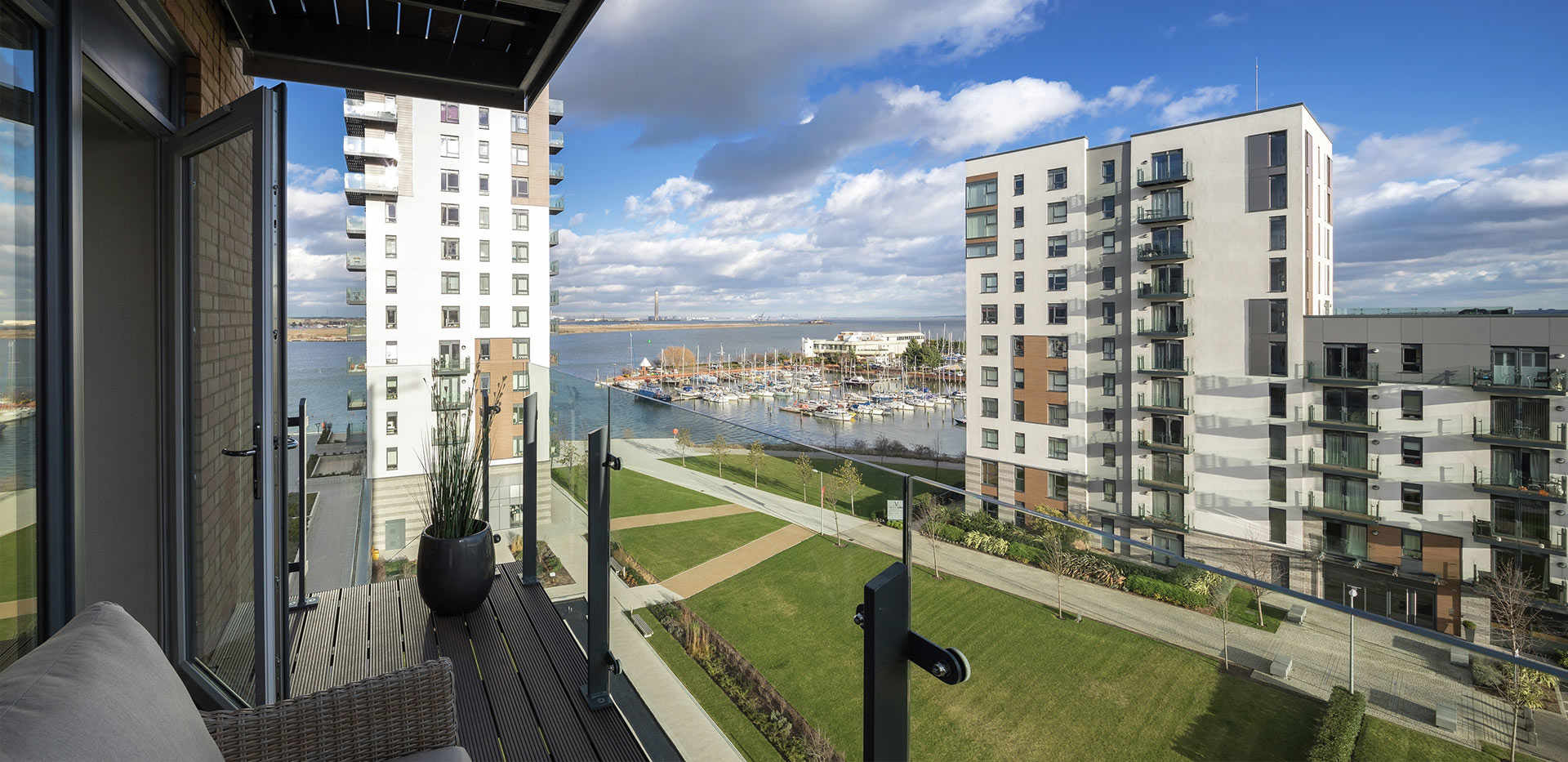 Berkeley, Victory Pier, Interior, Balcony