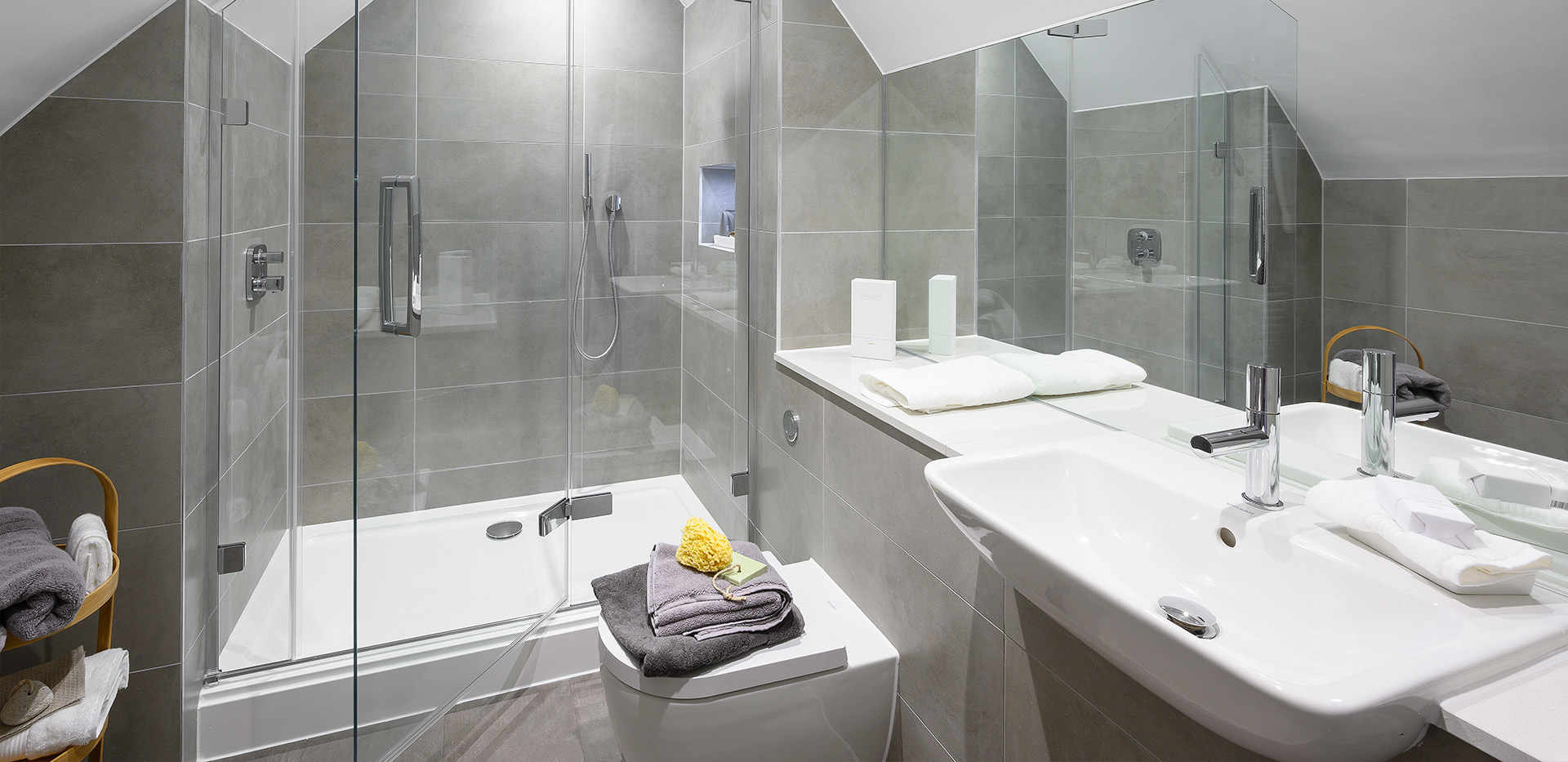 Berkeley, Brompton Gardens, Interiors, Bathroom