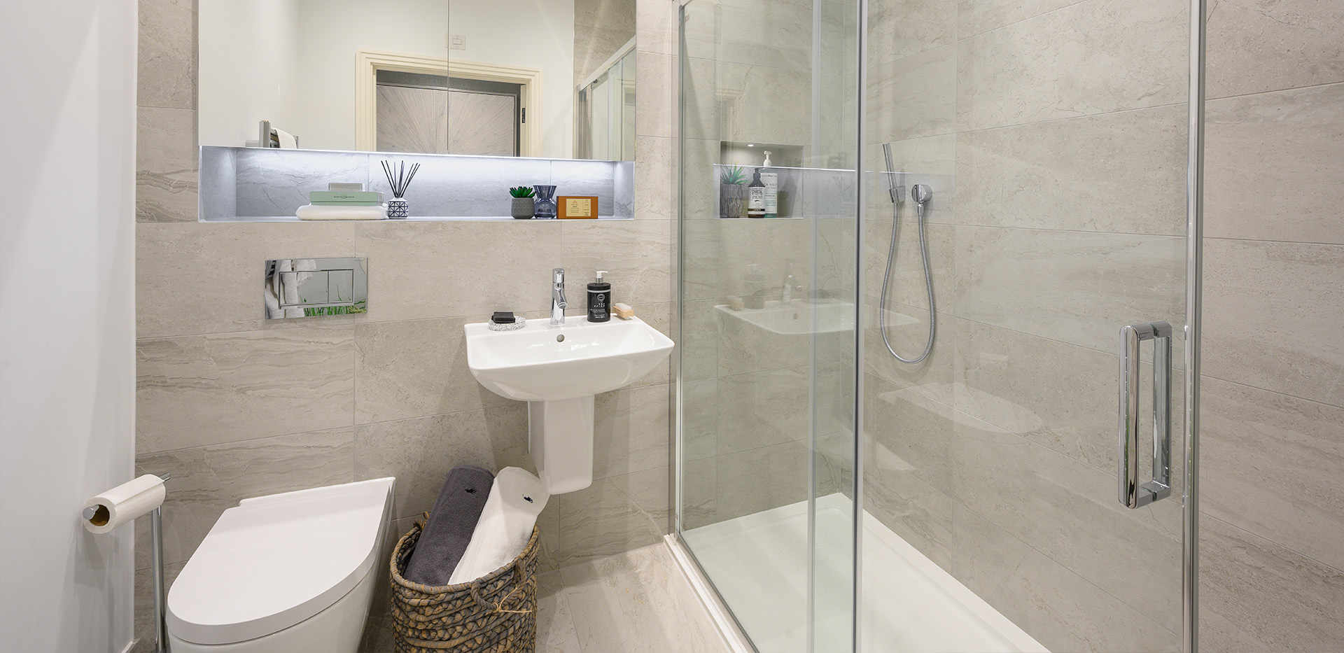 Berkeley, Brompton Gardens, Interiors, Bathroom