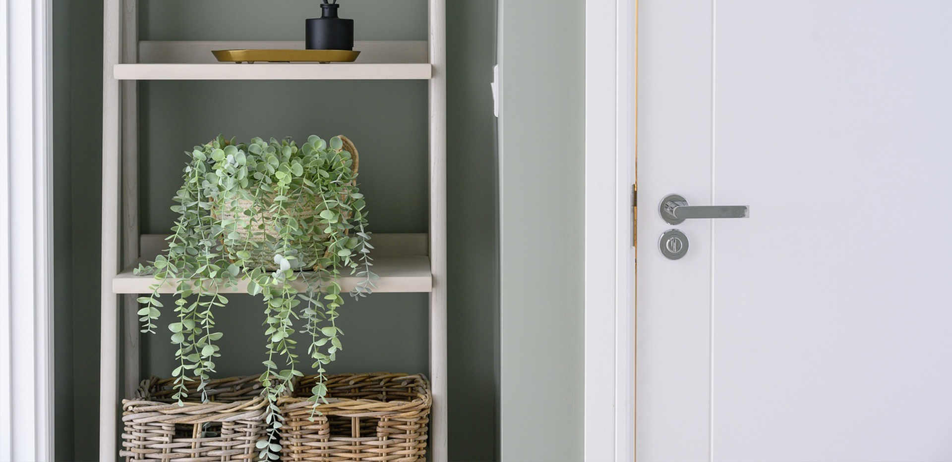 St William, Courtyard Gardens, Showhome, Interior, Shelves