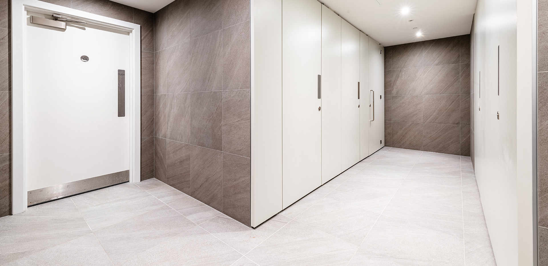 St William, Prince of Wales Drive, Commercial Units, Unit J2, Interior