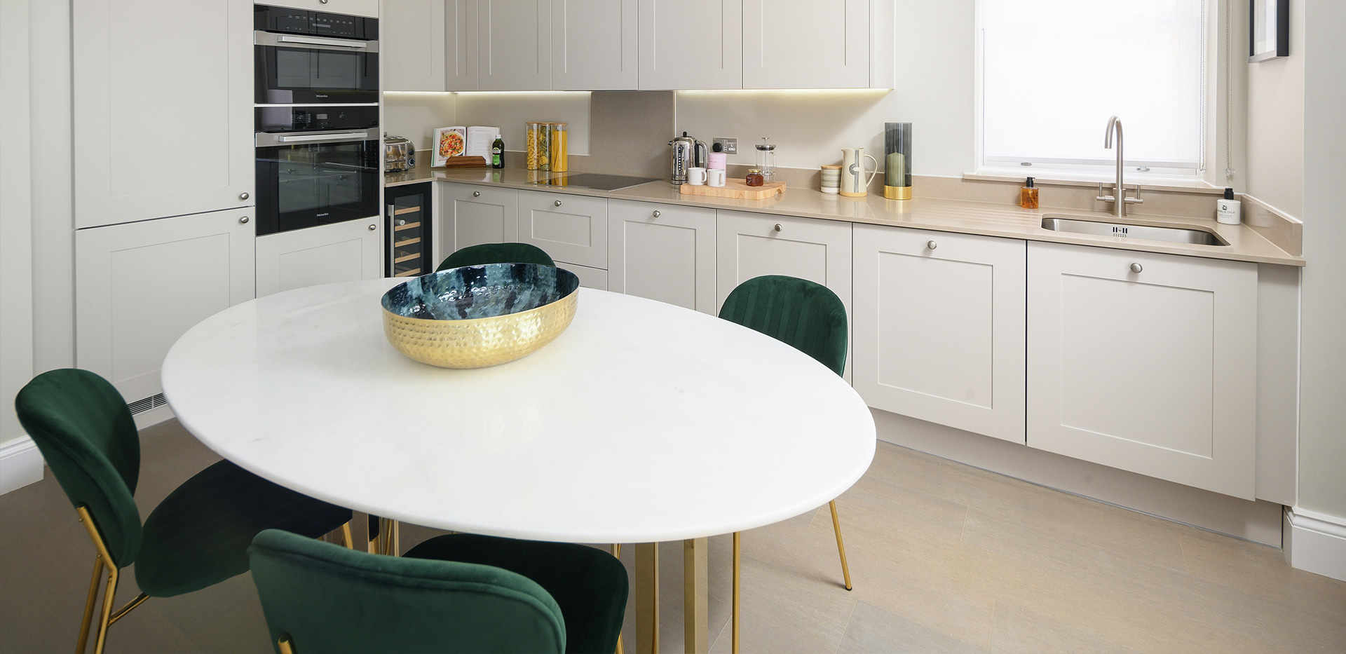 Berkeley, Quinton Court, Interior, Kitchen / Dining