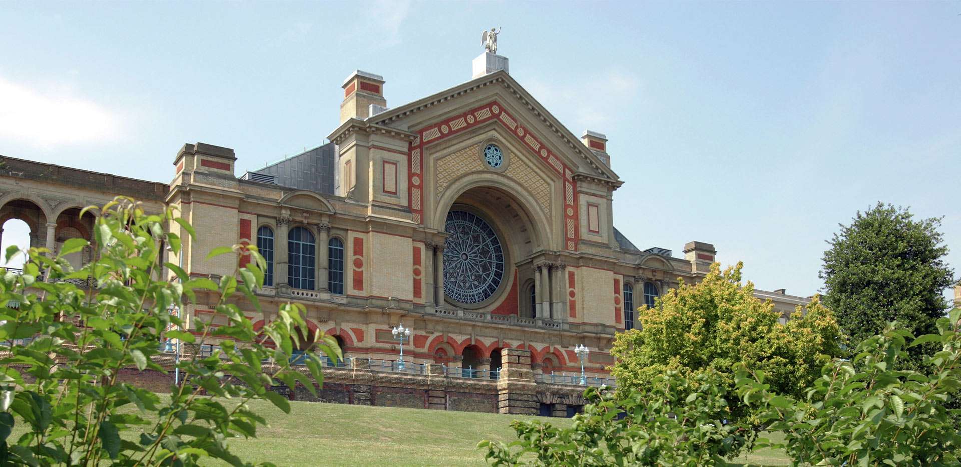 St James, Smithfield Square, Local Area, church