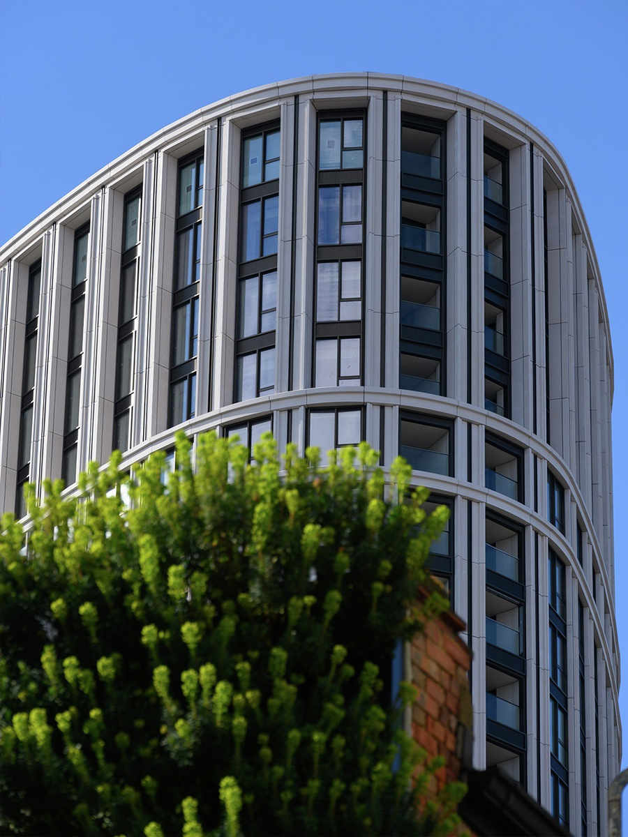 Berkeley, West End Gate, The Westmark, Exterior