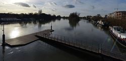 St George, Kew Bridge, River Thames