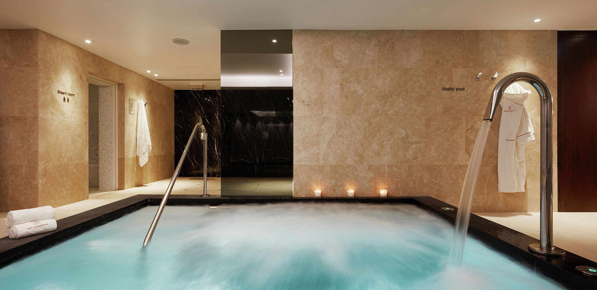 Berkeley, One Tower Bridge, Facilities, Relaxing Pool