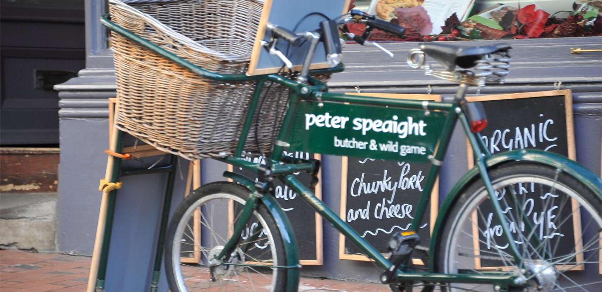 Berkeley, Royal Wells Park, Peter Speaight, Local Area