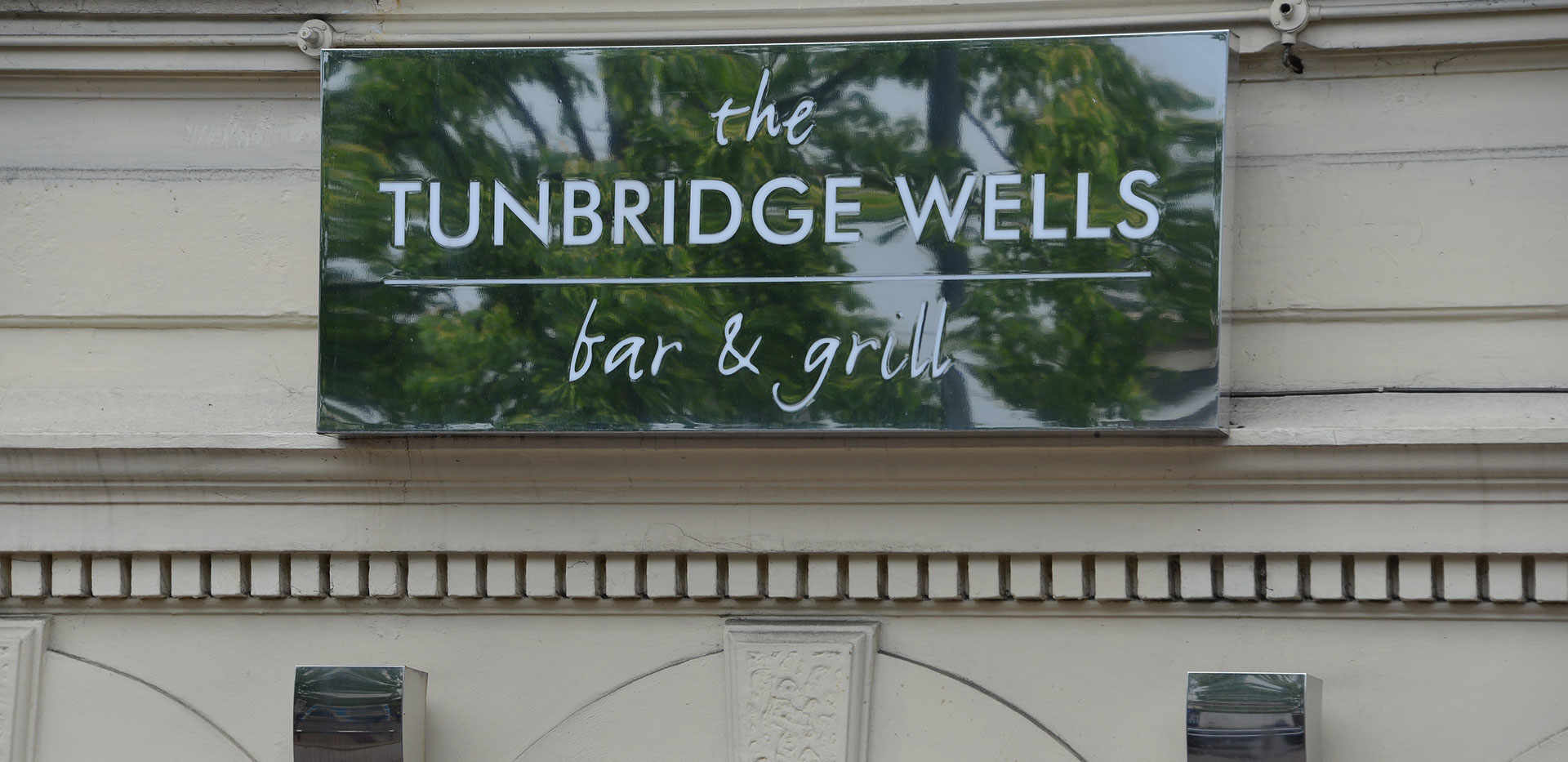 Berkeley, Royal Wells Park, The Tunbridge Wells Bar & Grill, Local Area