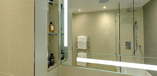 Berkeley, Goodmans Field, Apartment 106,Bathroom