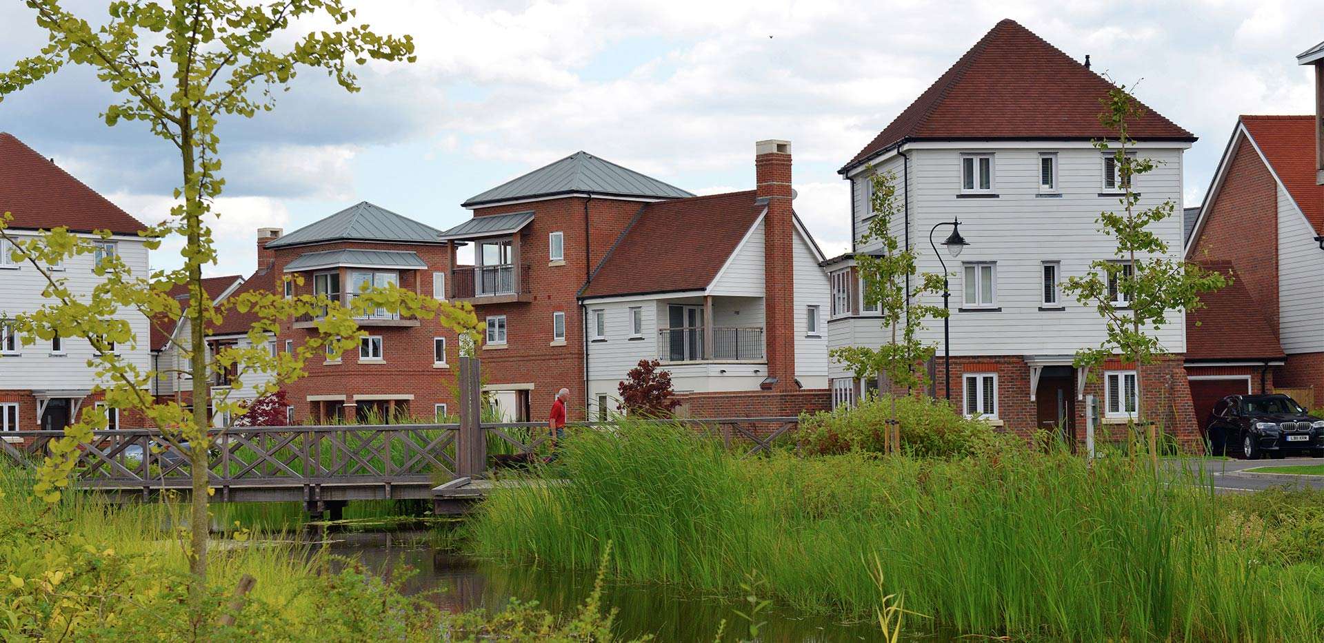 Berkeley, Edenbrook, Oak Green Pond, Exterior