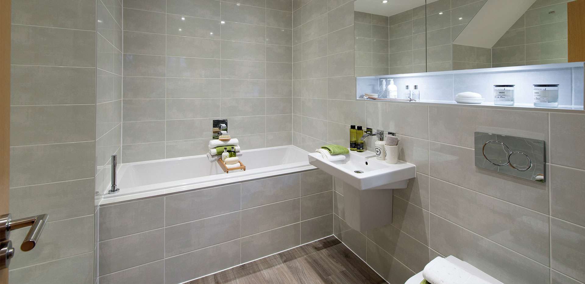 Berkeley, Silk Woods, Ascot, Foxlaw House, Interior, Bathroom