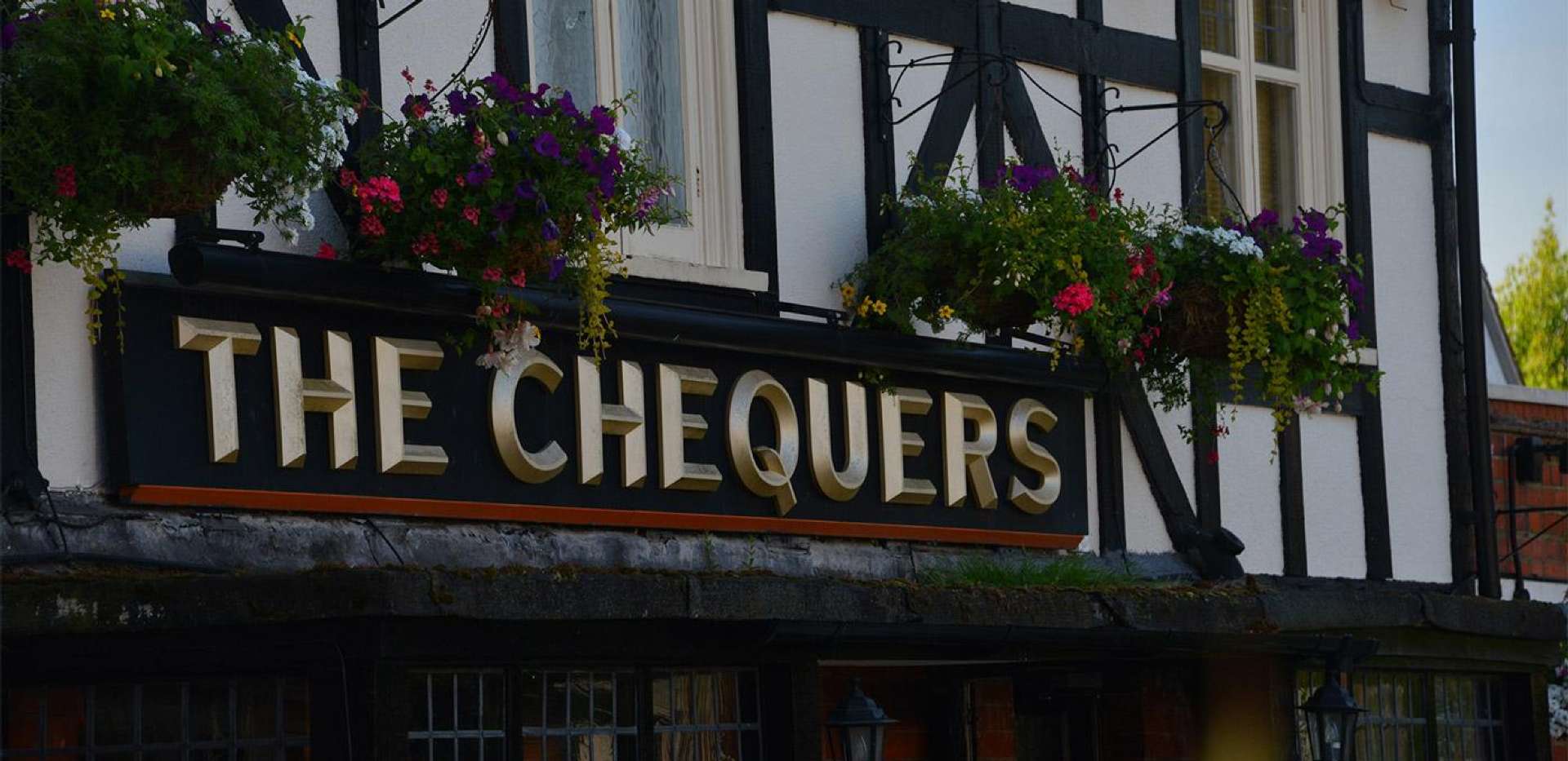 Berkeley, Sandlands Park, The Chequers, Local Area