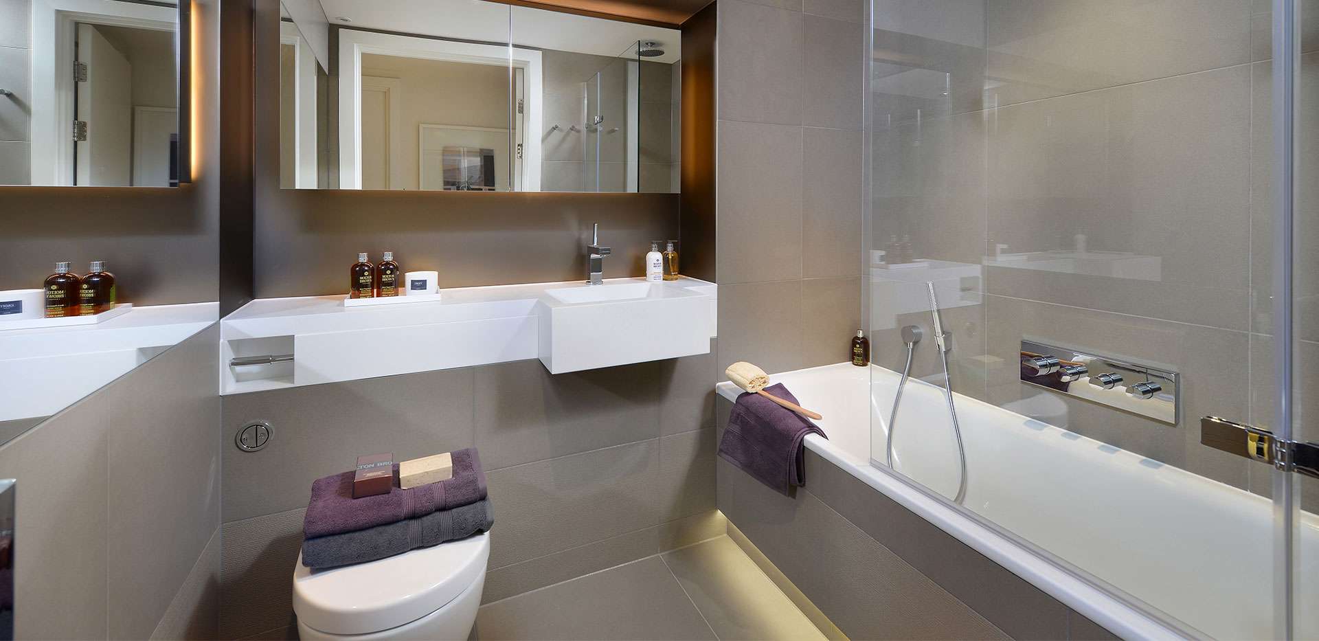 St James, Moore House, Bathroom new, Interior