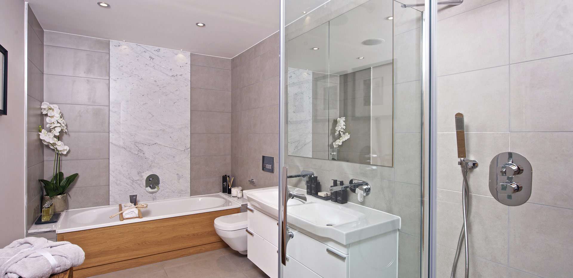 Berkeley, Cambridge Riverside, Interior, Bathroom