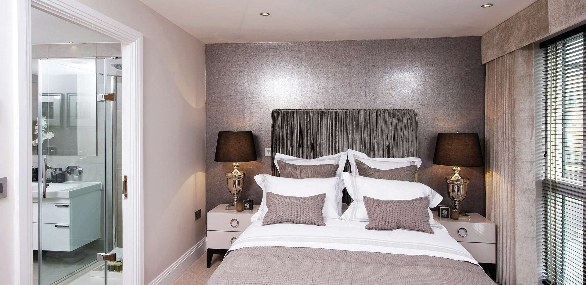 Berkeley, Cambridge Riverside, Interior, Bed