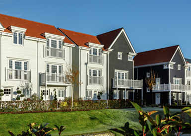 Berkeley, Green Park Village, Stunning Lakeside Community