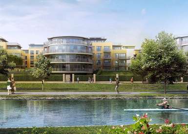 A Riverside and Parkside Home Offers the Best of Summer Living in Cambridge